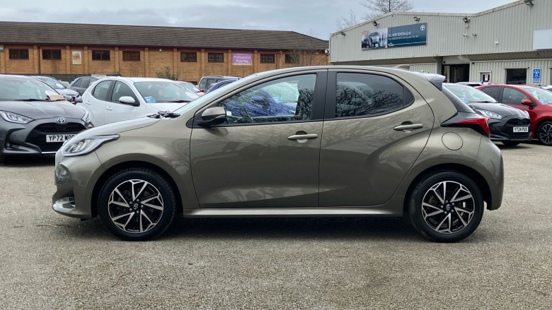 Toyota Yaris 1.5 Hybrid Design 5dr CVT Hybrid Hatchback